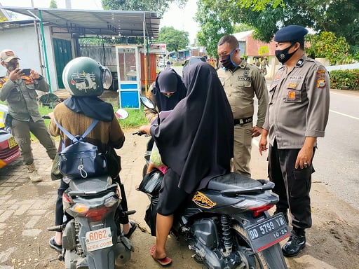 Personil Gabungan di Takalar Gelar Operasi Yustisi Penegakan Disiplin Protokol Kesehatan