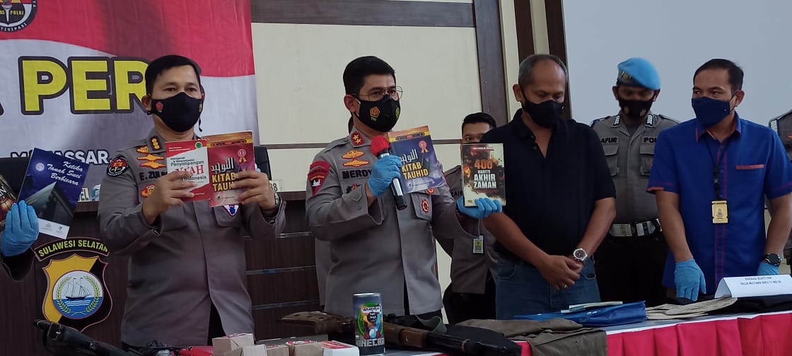 Densus 88 Sebut Kedua Terduga Teroris Yang Tewas Tertembak Rencanakan Bom Bunuh Diri