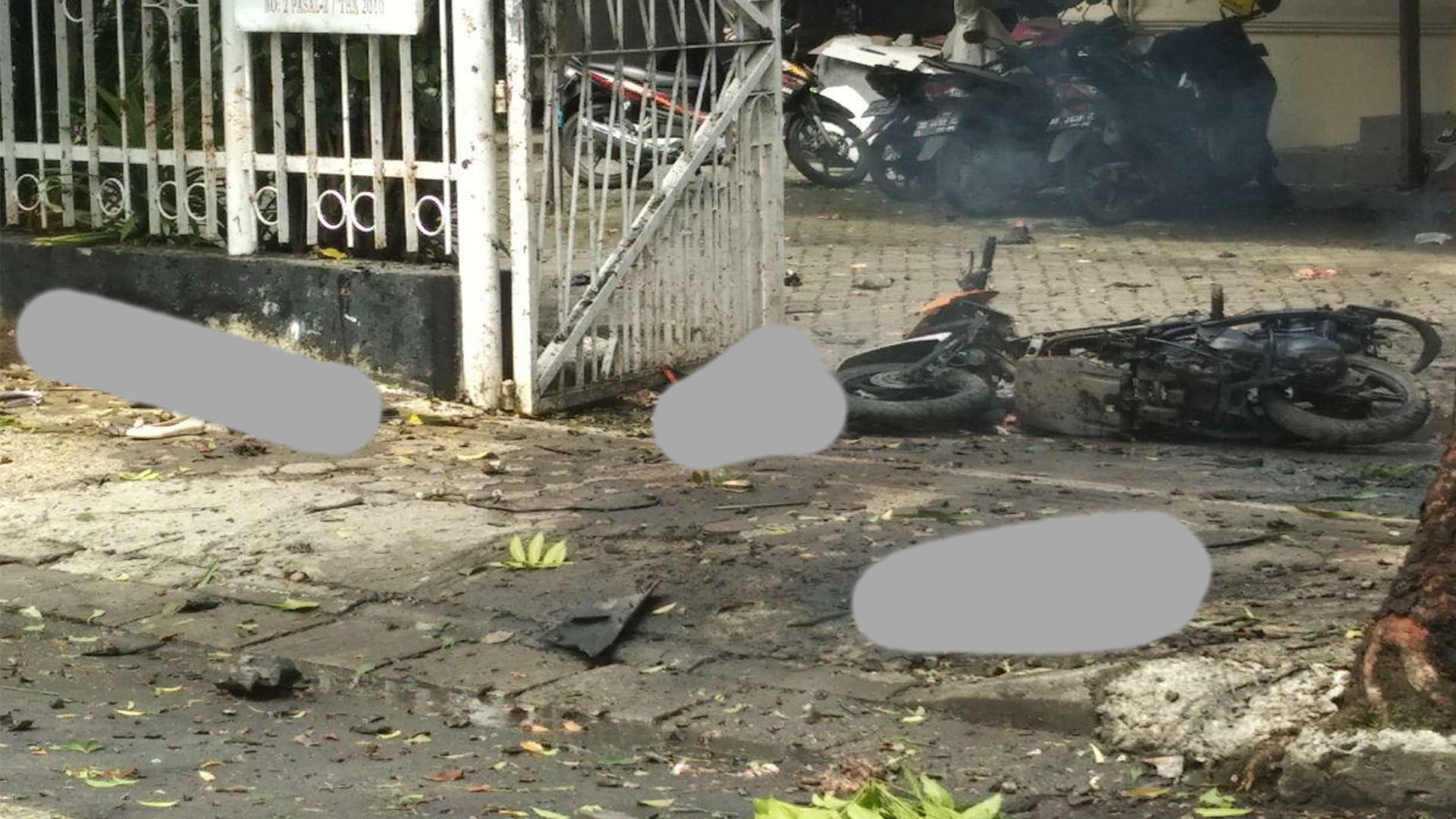 Ngeri, Ada Potongan Tubuh di Lokasi Ledakan Bom depan Gereja Katedral