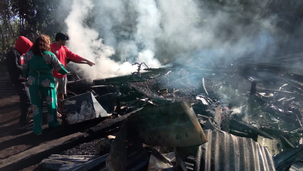 Satu Rumah dan Tiga Motor Hangus Terbakar di Pinrang