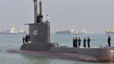 Jokowi Ajak Masyarakat Doakan 53 Awak KRI Nanggala 402