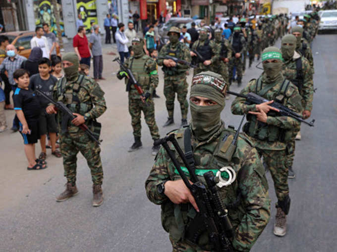 Usai Klaim Menang Lawan Israel, Hamas Gelar Pawai Militer