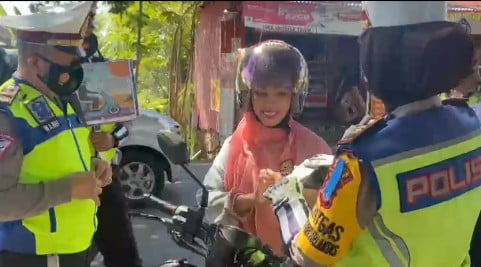 Operasi Zebra di Maros, Pelanggar Diberikan Sanksi Vaksin