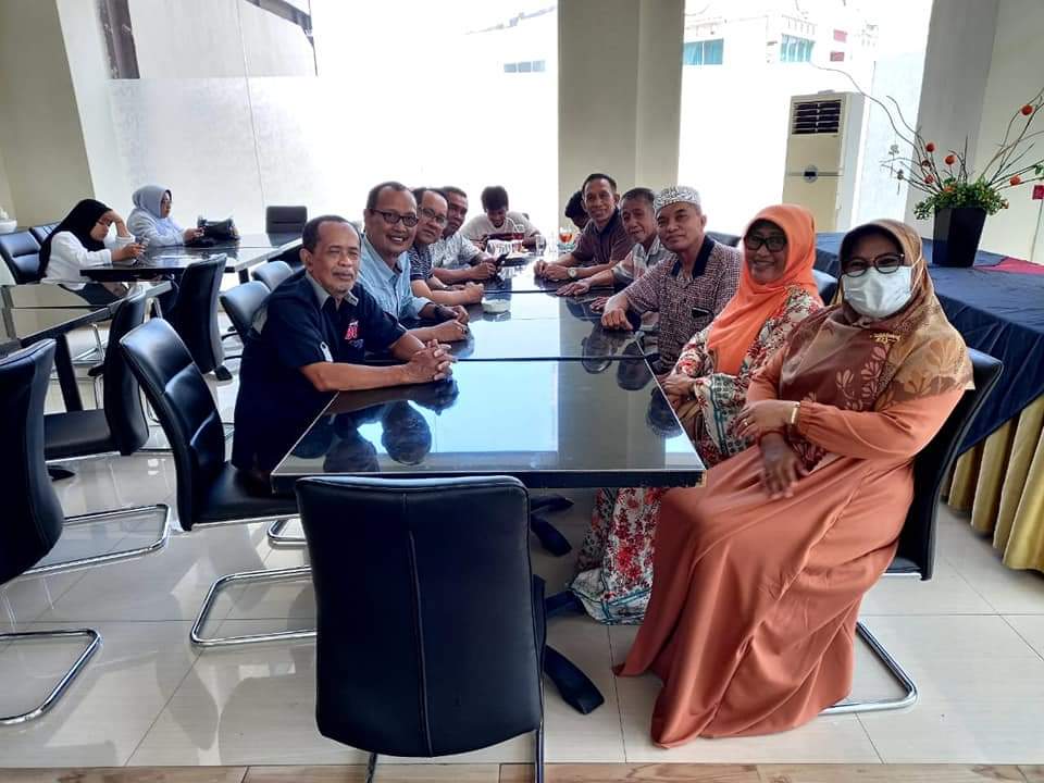 Peduli Dengan Sesama, IKA SMPN Tompobulu Akan siapkan Mobil Ambulance
