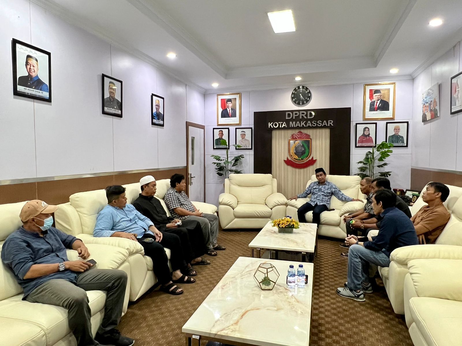 Ketua DPRD Rudianto Lallo Terima Aspirasi Pedagang Pasar Butung