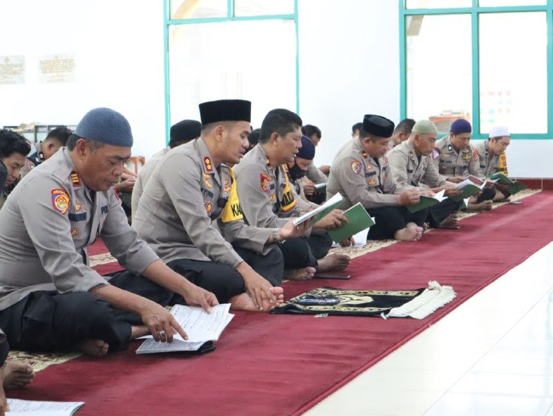 Polres Palopo Gelar Yasinan Sekaligus Doa Bersama Atas Musibah di Indonesia