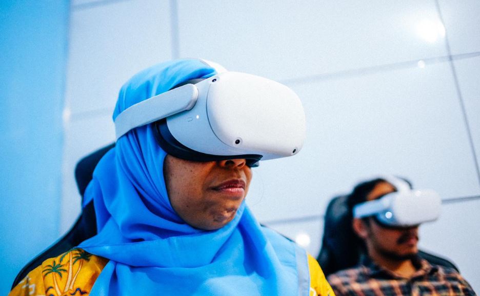 Wujudkan Konsep Makaverse, Diskominfo Makassar Uji Coba Meeting lewat VR
