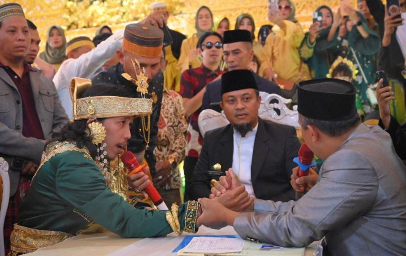 Gubernur Sulsel Jadi Saksi Pernikahan Tumming &#8211; Nanda di Gowa
