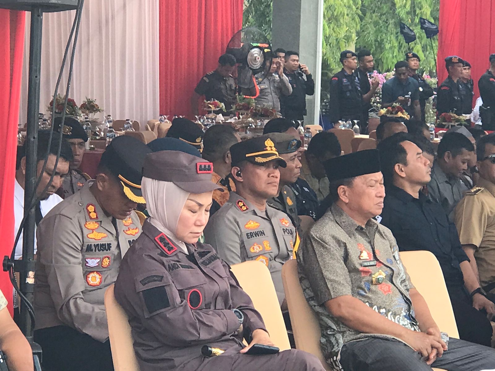 Kapolres Sidrap bersama Ketua Bhayangkari Hadiri Acara Peringatan HUT Brimob ke-78 di Polda Sulsel