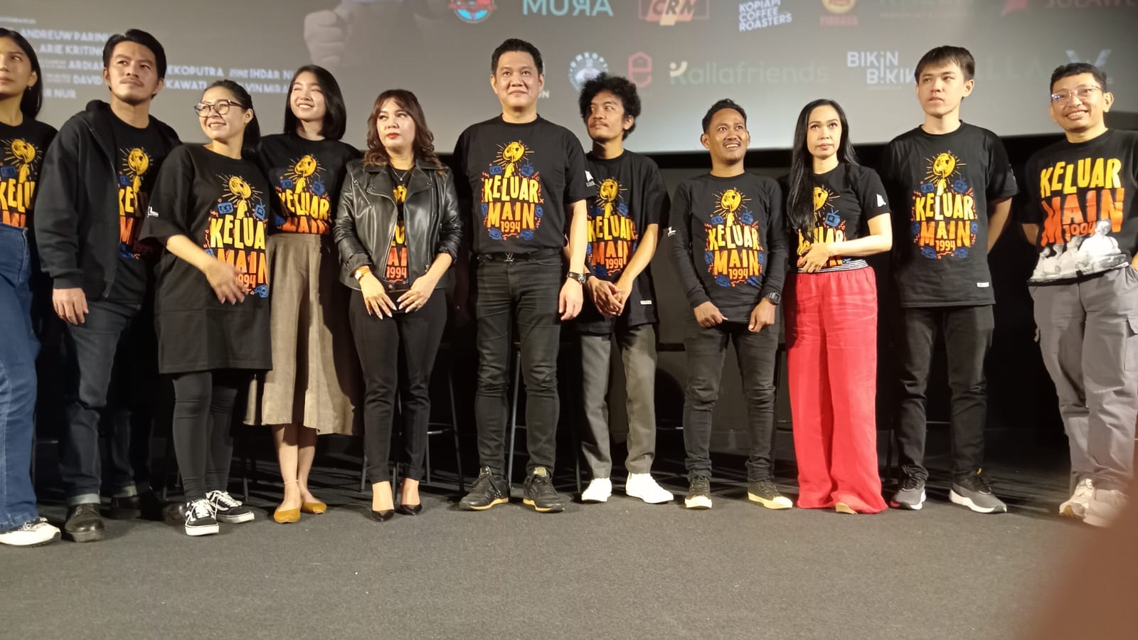 Film Komedi Romantis Keluar Main 1994 Akan Tayang 28 Maret