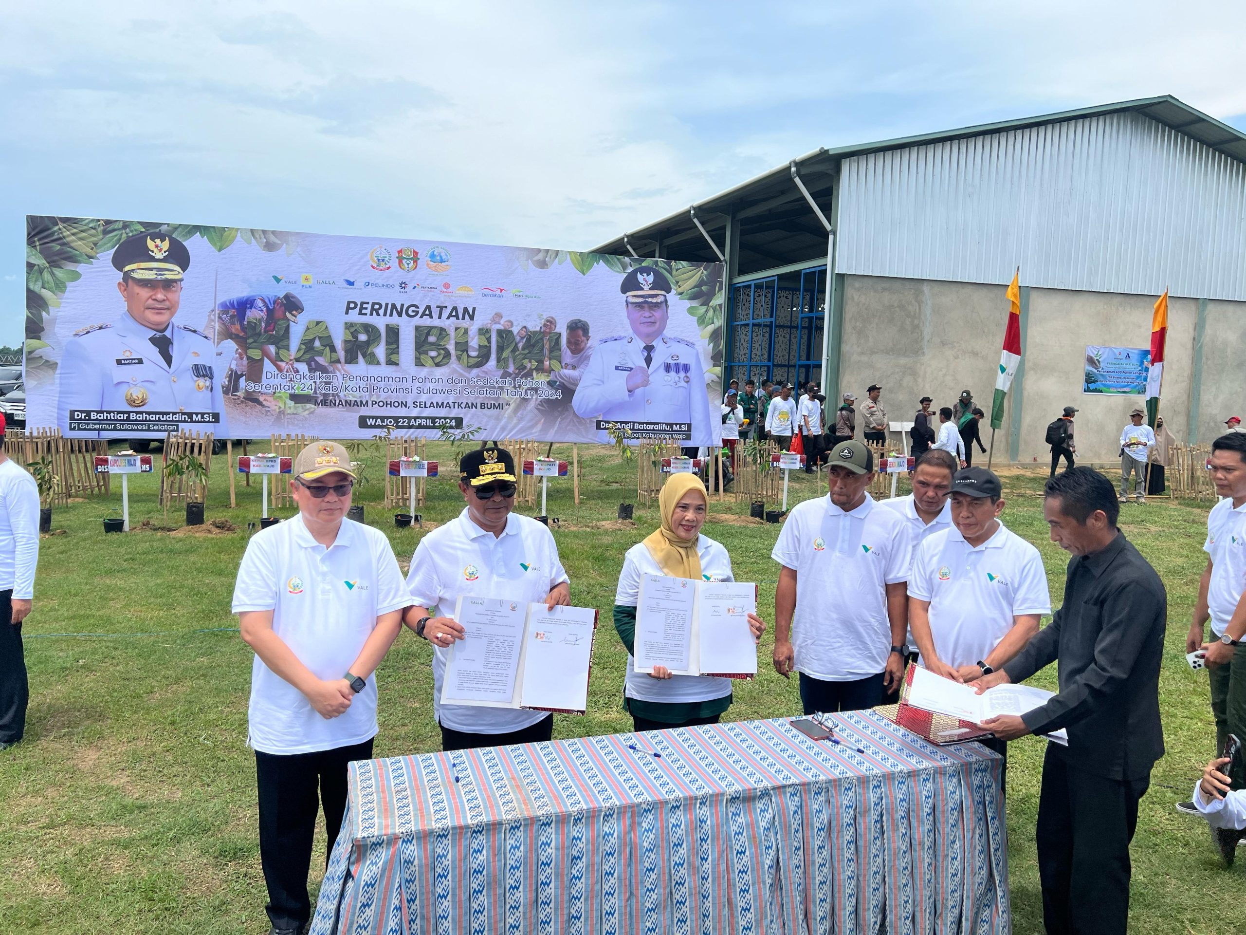 Hari Bumi, KALLA Tanam Ribuan Bibit Bersama Pemprov Sulsel