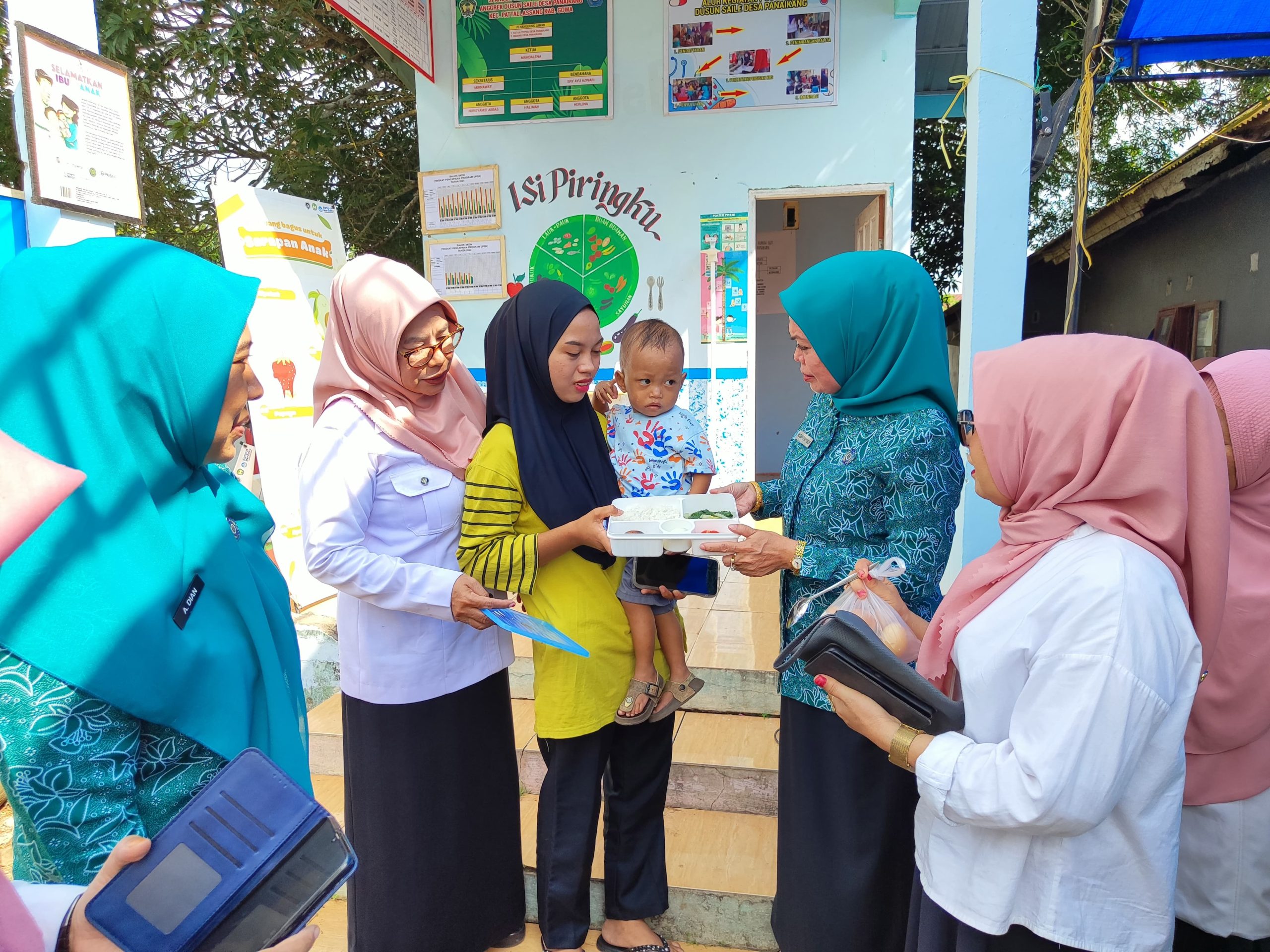 PKK Pattalassang-Puskesmas Paccelekang Tingkatkan Kunjungan Kelas Ibu Hamil Melalui Inovasi Selasih
