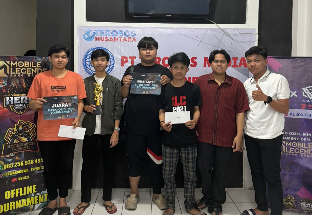 Berhadiah Jutaan Rupiah, E-Pro-Oziel Store Sukses Gelar Mini Tournamet Mobil Legends