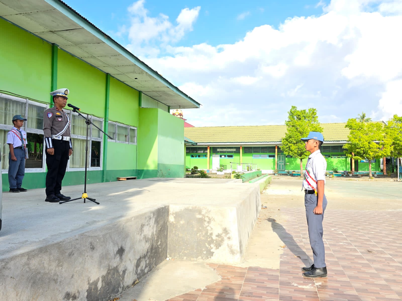 Satlantas Polres Bone Ajak Pelajar Tertib Berlalu Lintas Lewat Police Goes To School