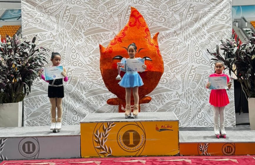 Mozaik Avanezka, Anak Indonesia yang Juara 2 Lomba Ice Skating di Kazakhstan