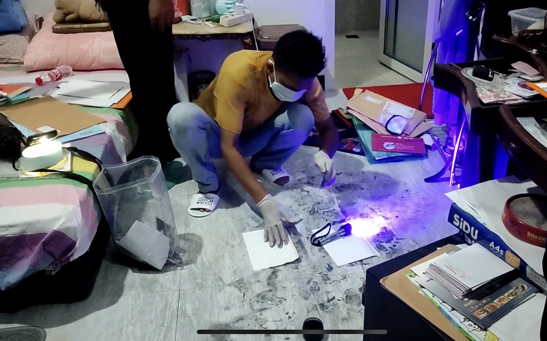 Komplotan Pencuri Gasak Emas 100 Gram dan Uang Tunai Saat Hujan Deras