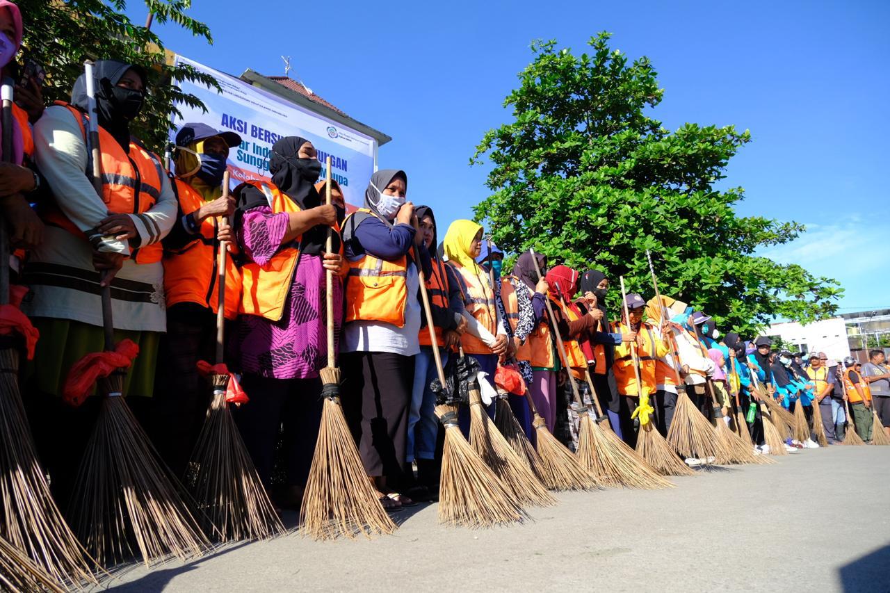 Peringati HPSN 2025, Pemkab Gowa Lakukan Aksi Bersih di Pasar Minasa Maupa