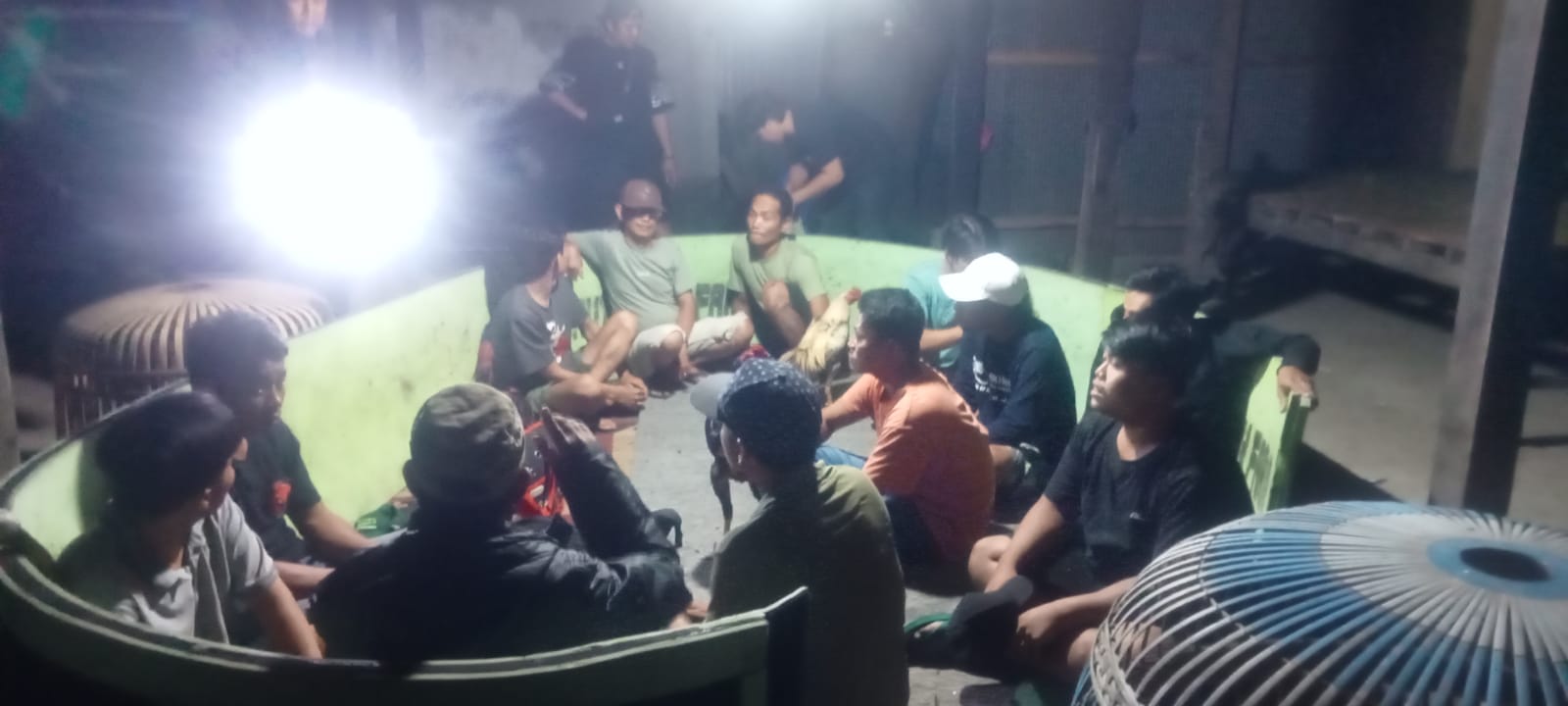Gerebek Lokasi Adu Ayam Bangkok, Polres Pinrang Amankan 12 Terduga Pelaku Perjudian