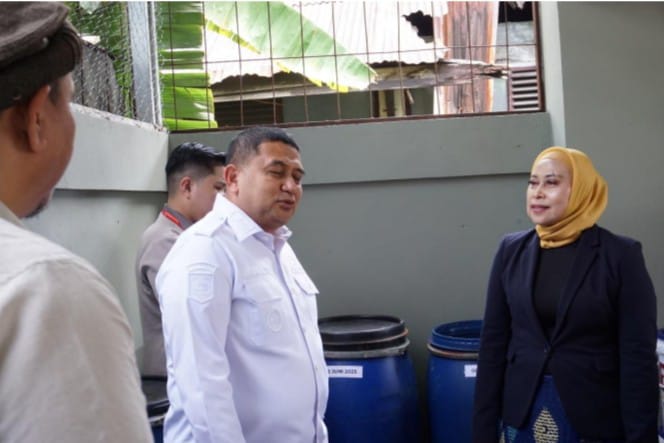 Mercure Makassar-DLH Makassar Sosialisasi Pengolahan Sampah Basah Menjadi Eco Enzym dan Maggot