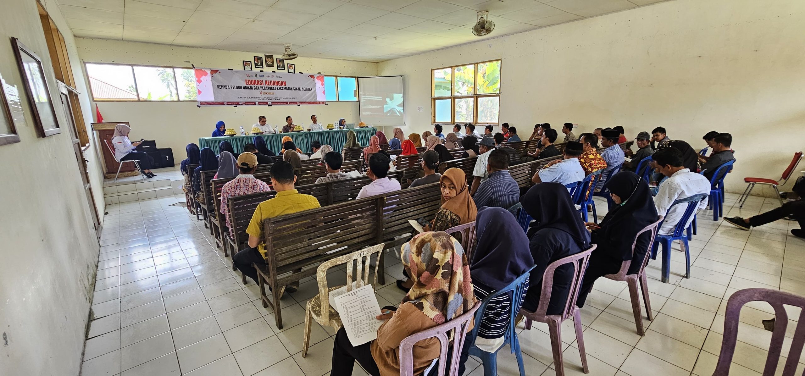 OJK-Pemkab Sinjai Gelar Literasi Keuangan Bagi Pelajar dan Pelaku UMKM