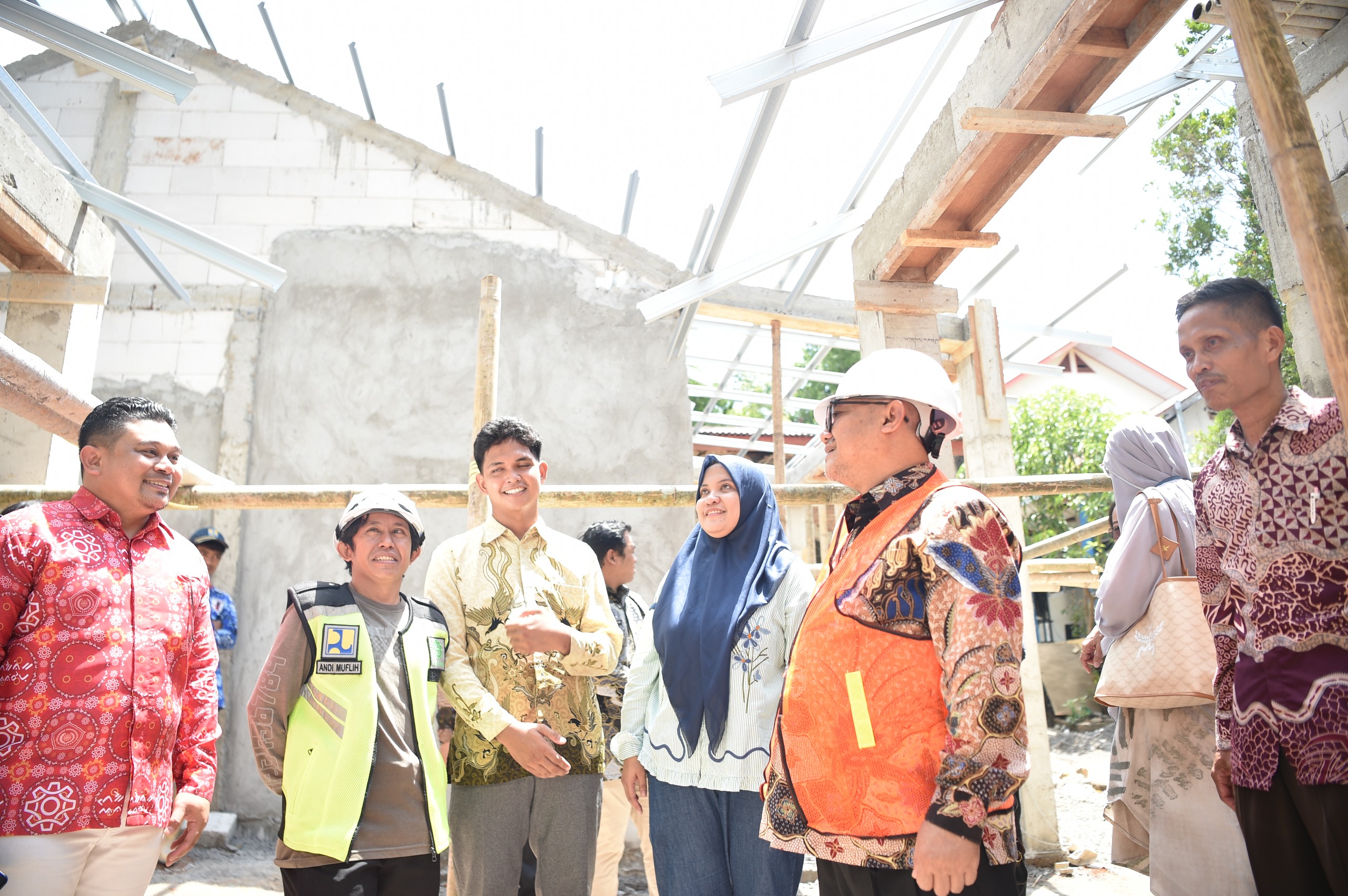 Mendikdasmen Pantau Revitalisasi Salah Satu Sekolah Tertua di Makassar